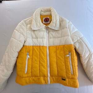 Vintage 80s Mountain Goat by White Stag Women's Two-Tone Quilted Puffer Ski Jack